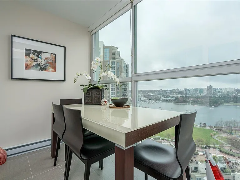 1323 Homer St #1404 — Photo 8