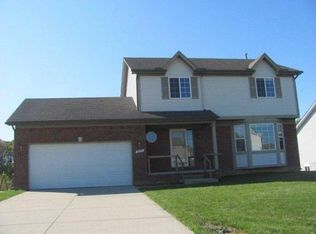 2274 Pear Tree Dr, Burton, MI 48519