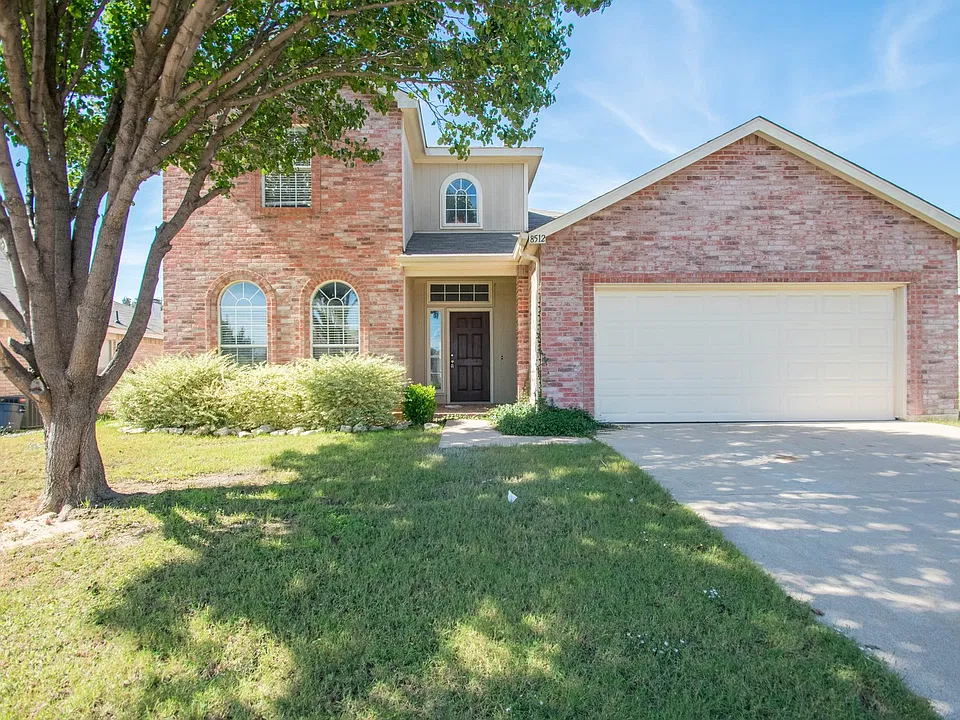 8512 Clearbrook Dr