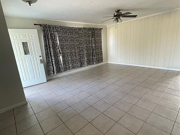 4th image of 632 Cardinal St