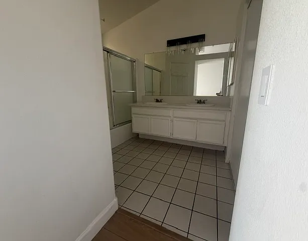 1725 Windsor Pl — Photo 14