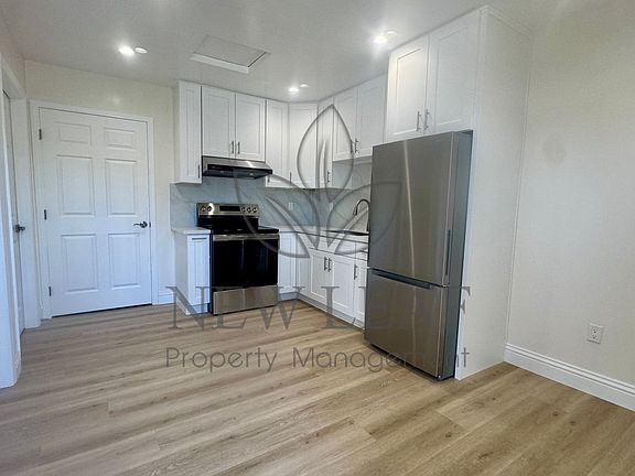 2nd image of 189 Elizabeth Ln #C