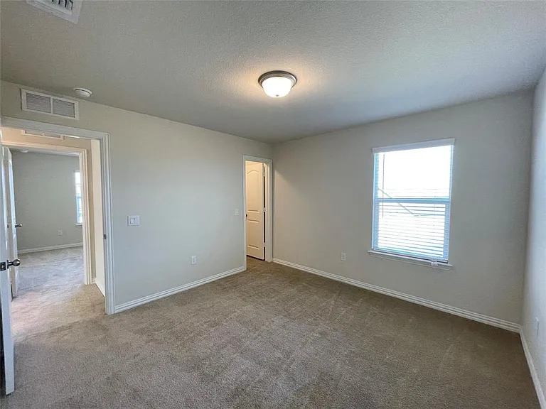 1805 Nelson St — Photo 32