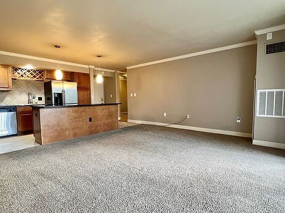 3rd image of 601 W 11th Ave APT 508