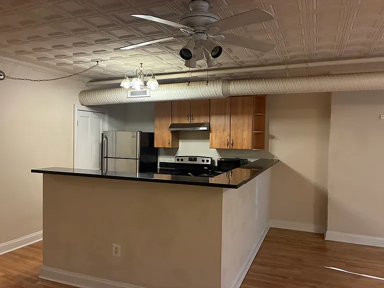 2105 N Charles St #1 — Photo 19