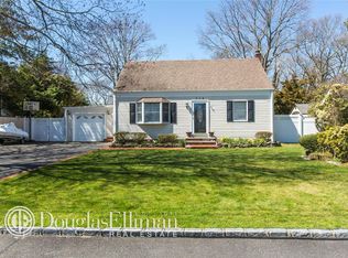 714 Chester Rd, Sayville, NY 11782