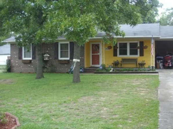 5906 Richfield Ave, Hope Mills, NC 28348