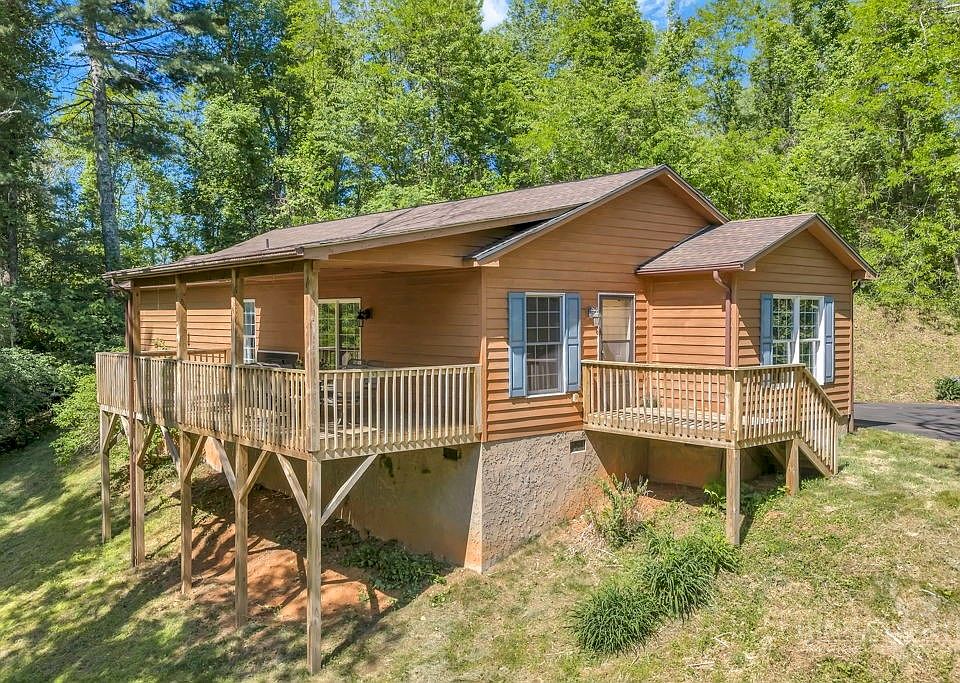 1st image of 139 Chinquapin Springs Lane