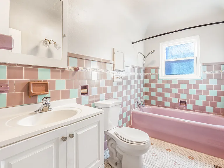 506 Palomar Ave — Photo 5