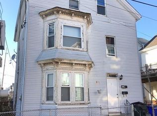 11 Foster St, Fall River, MA 02721