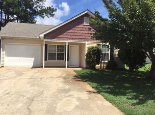 1362 N Hampton Dr, Hampton, GA 30228