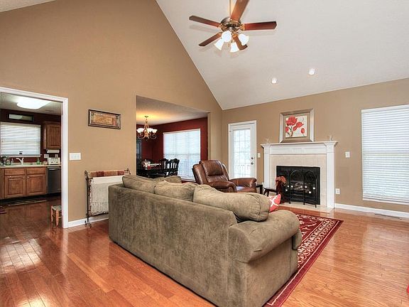 5th image of 8193 Stillwater Cir #28