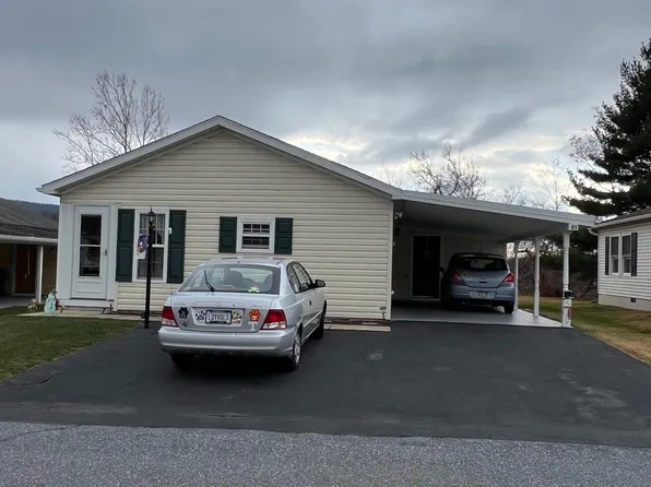 31 Westview Ter, Womelsdorf, PA 19567