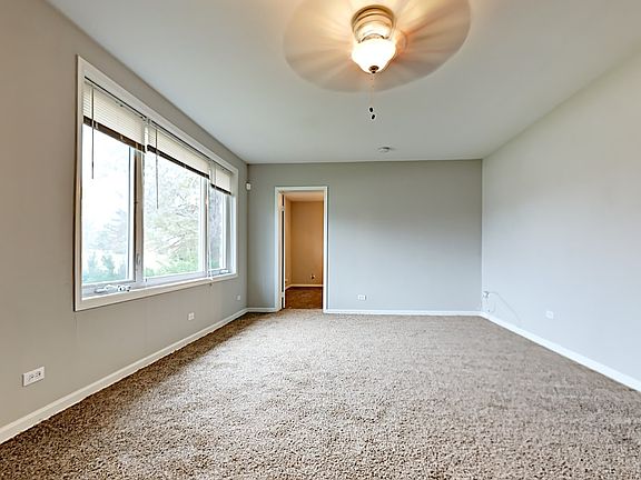 5th image of 243 S Orchard Dr