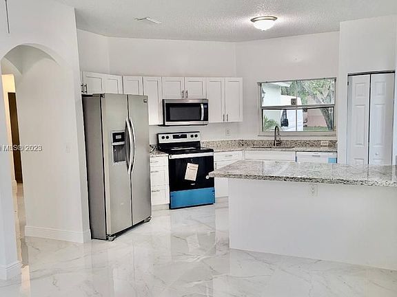 4th image of 20740 NW 1st St