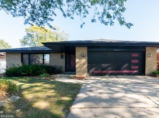 18337 Locust St, Lansing, IL 60438