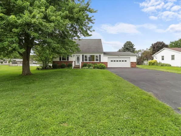 1520 N Ponderosa Dr, Port Clinton, OH 43452