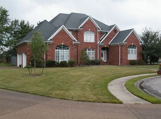 7977 Lake Terrace Ct, Newburgh, IN 47630