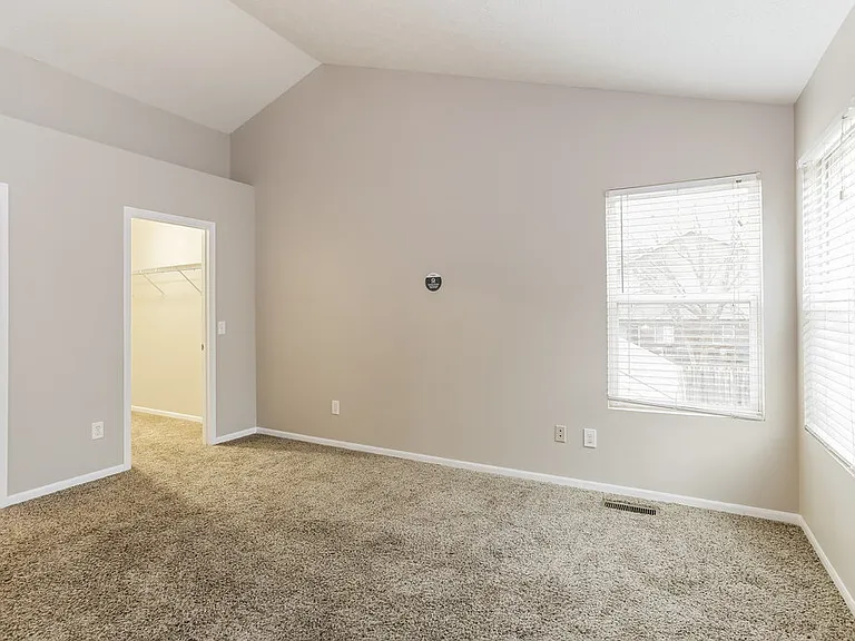 6280 Marengo St — Photo 10