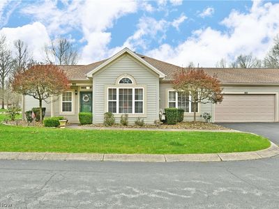 14 Hunters Woods Blvd #D, Canfield, OH, 44406