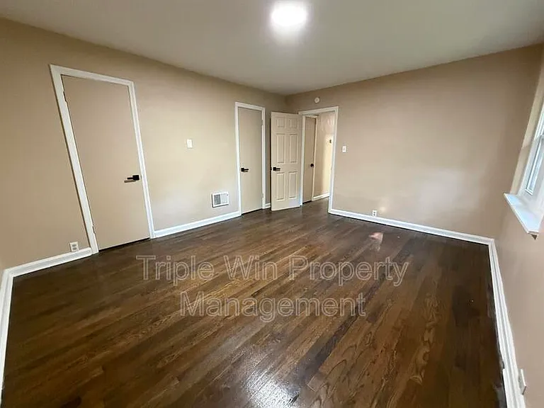 1911 Redman Rd — Photo 20