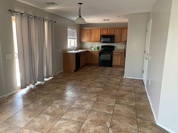 2nd image of 6047 S Hawks Hollow Ct