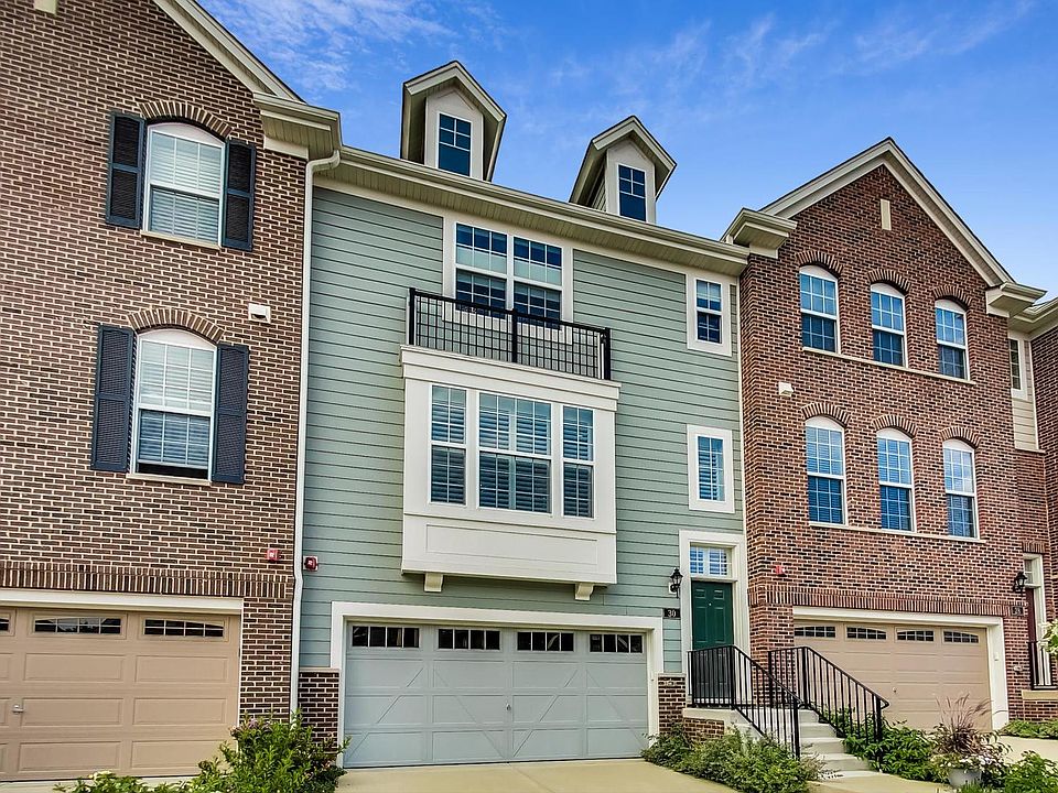 1st image of 30 Dana Catherine St