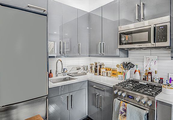 3rd image of 337 Prospect Pl APT 3A