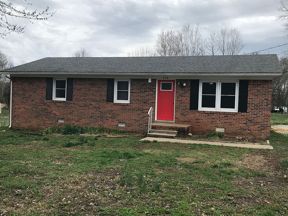 1st image of 428 Woodlawn St