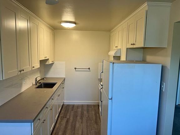 3rd image of 1003 Leigh Ave #4