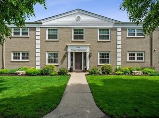 1530 E Northwest Hwy APT 2A, Arlington Heights, IL