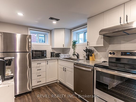 3rd image of 783 Queensdale Ave E