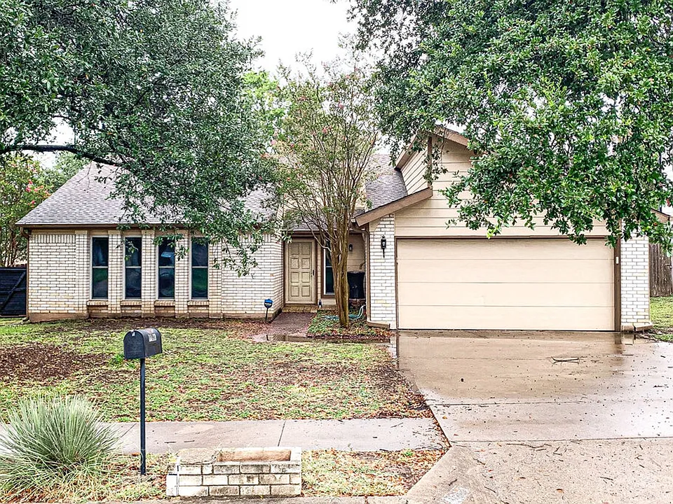 11803 Hyacinth Dr