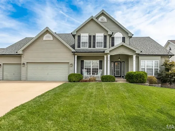 26 Clear Meadows Ct, O'Fallon, MO 63366