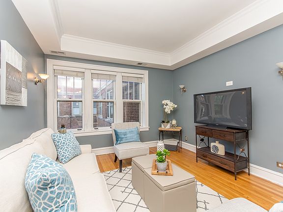 4th image of 223 N Oak Park Ave APT 3E
