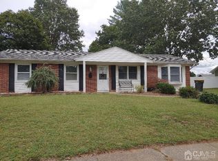 27 Grand Blvd, Monroe Township, NJ 08831