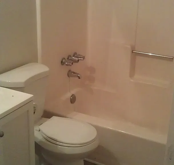 451 Camden Cir — Photo 6