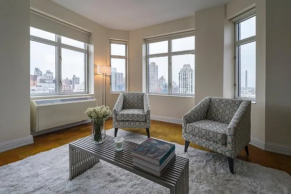 Rented by New York Casas Ltd. | media 3