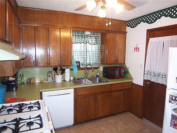 4th image of 1413 Morren Dr