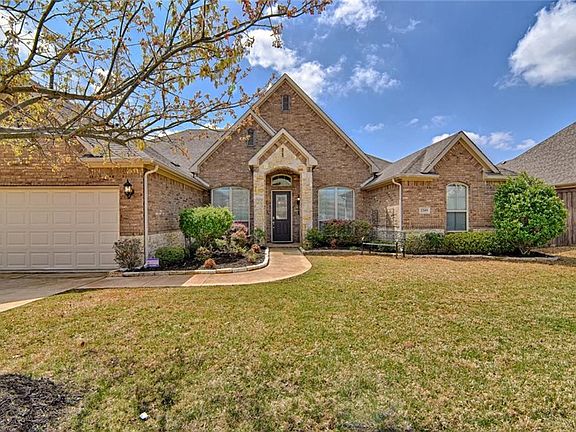 3rd image of 1209 Killian Dr
