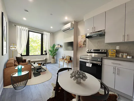 Rented by Pear NYC LLC | media 45