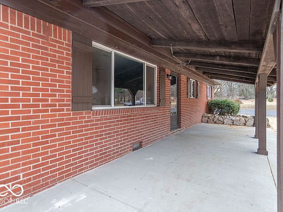 4th image of 1649 W County Road 100 N