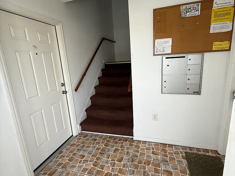 1458 Tamiami Trl #T7 — Photo 31