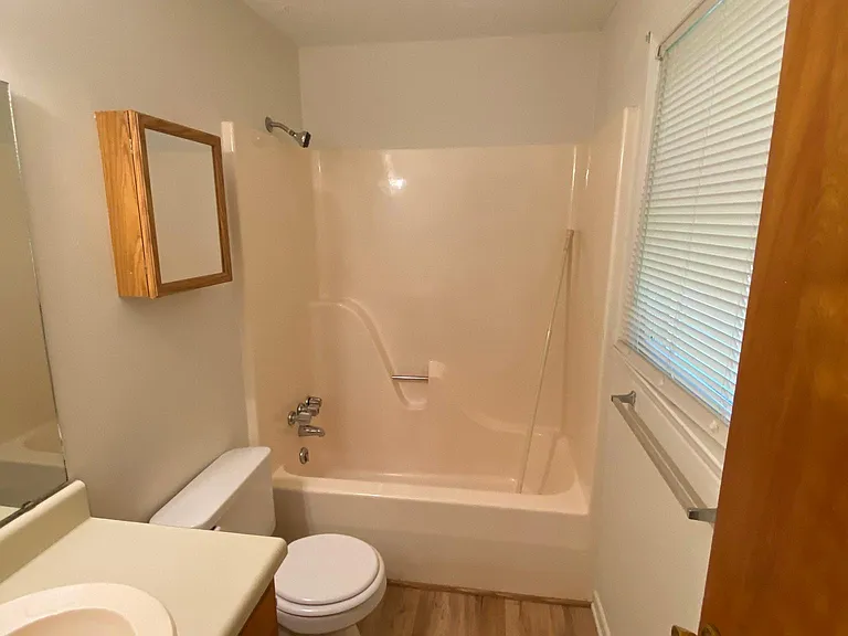 107 Carson Dr — Photo 10