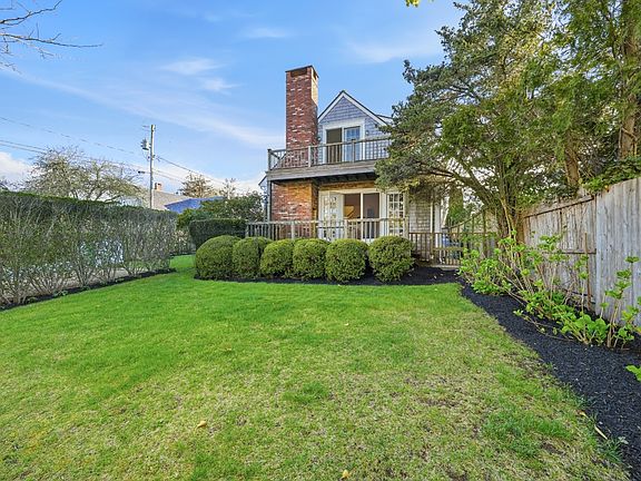 3rd image of 24 Atwood Cir