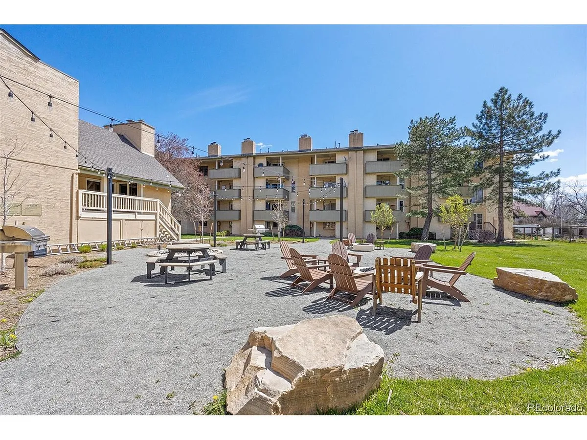 Building Photo - 3030 Oneal Pkwy #35
