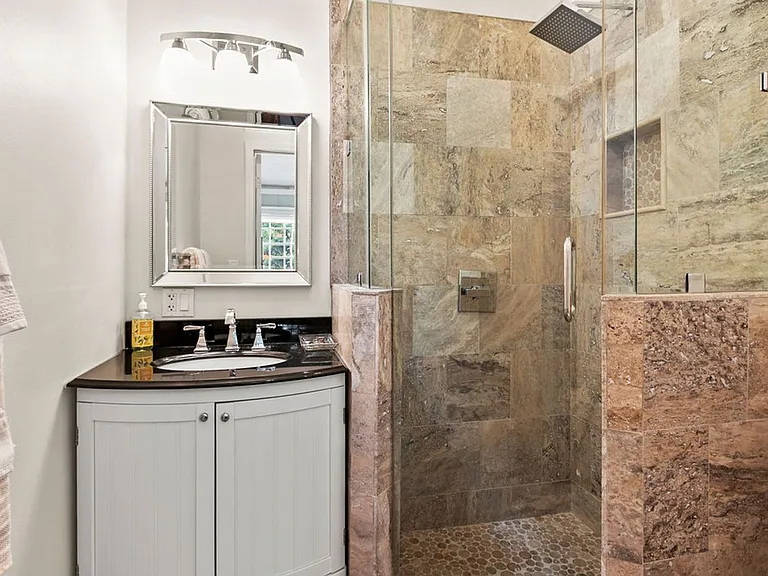 31922 Virginia Way — Photo 18