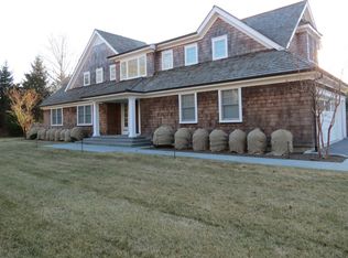 198 Wainscott Harbor Rd, Wainscott, NY 11962