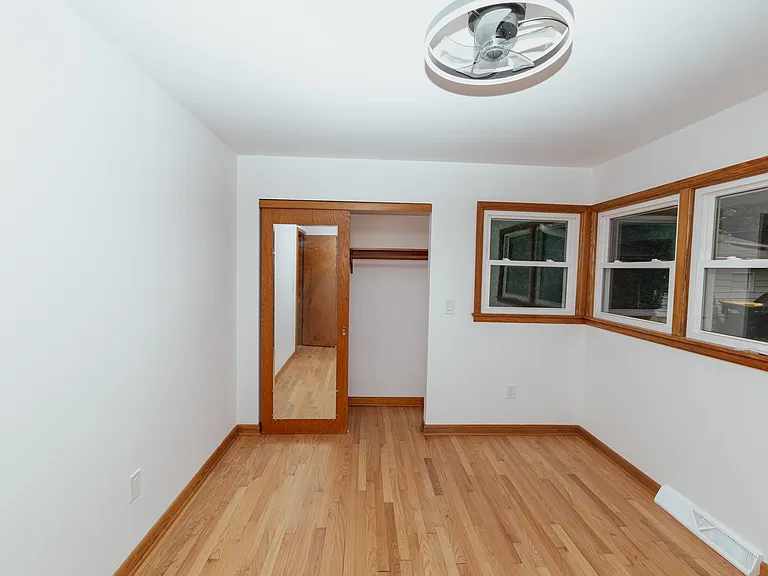 11120 W Mallory Ave — Photo 5