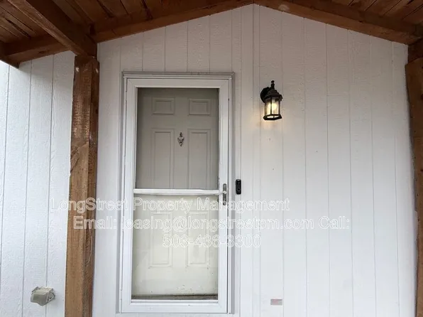 209 N 9th St, Philomath, OR 97370